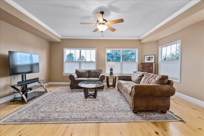 Photo - 1433 E Hays St Unit ID1324053P