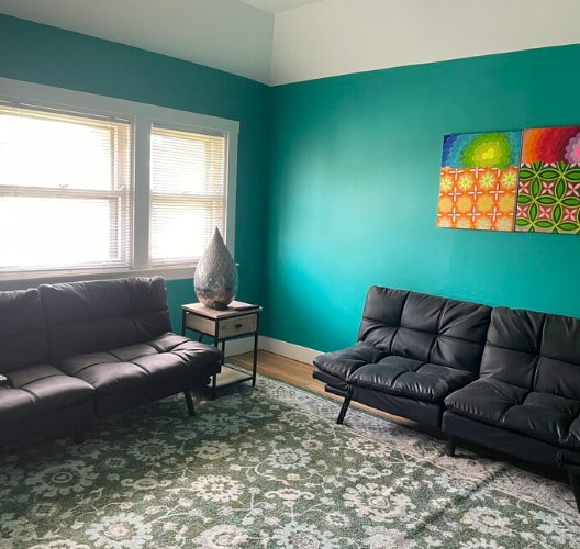 3rd fl sitting room - 709 S Fred Shuttlesworth Cir