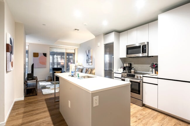 Photo - 131 Seaport Blvd Unit SI FL11-ID1050360P