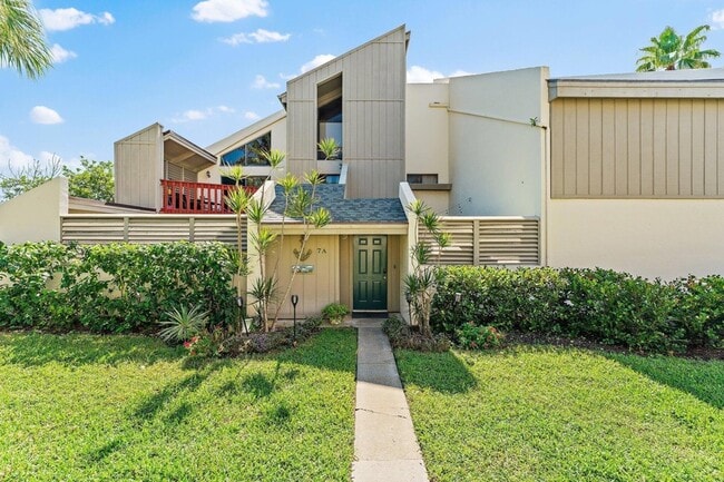 Building Photo - 1605 S US Hwy 1