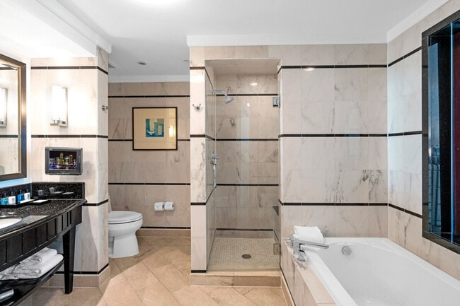 Photo - 4343 Collins Ave Unit SI FL7-ID1540523P