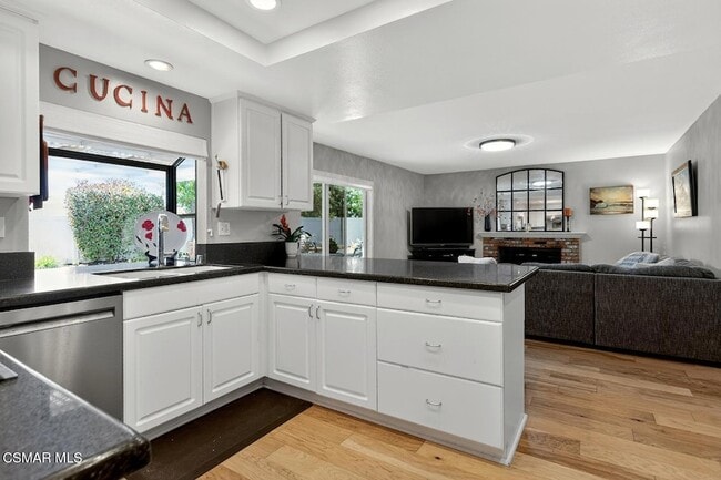 Photo - 907 Sagebrush Pl