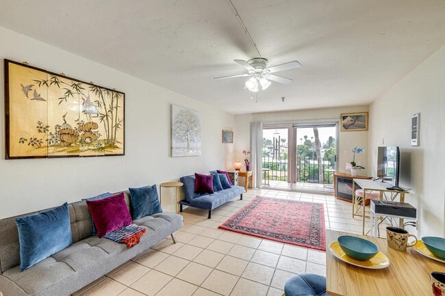 Building Photo - 4730 Noyes St Unit SI ID1307735P