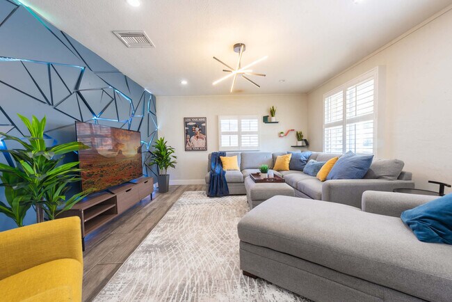 Photo - 3502 E Crocus Dr Unit ID1244941P