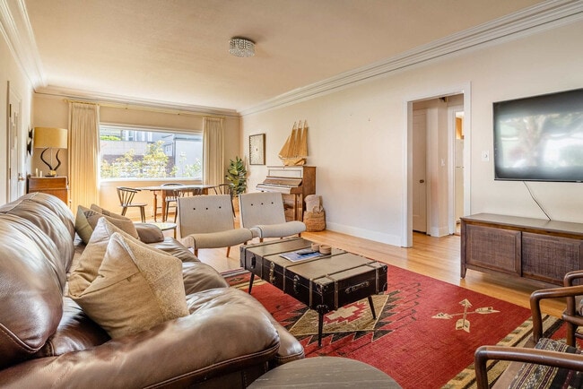 Photo - 917 SE 25th Ave Unit ID1309860P