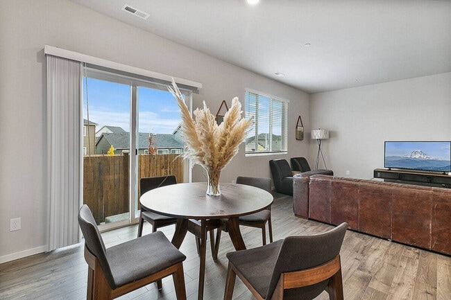 Building Photo - 10715 186th St Ct E Unit ID1296621P