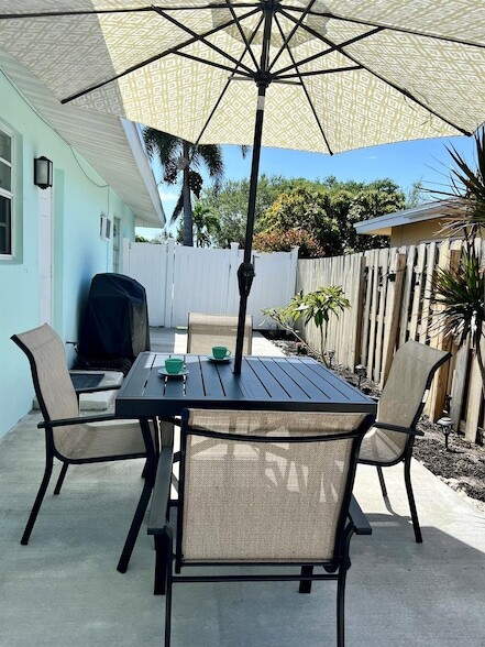 Photo - 2725 SE 2nd Ct