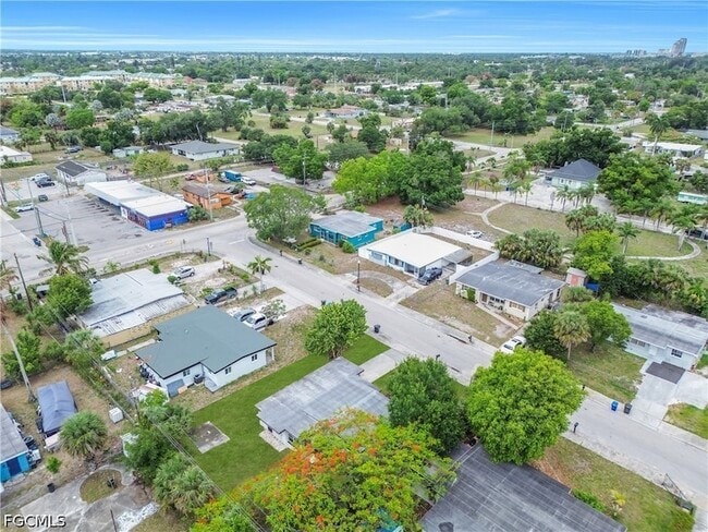 Photo - 1527 Gardenia Ave