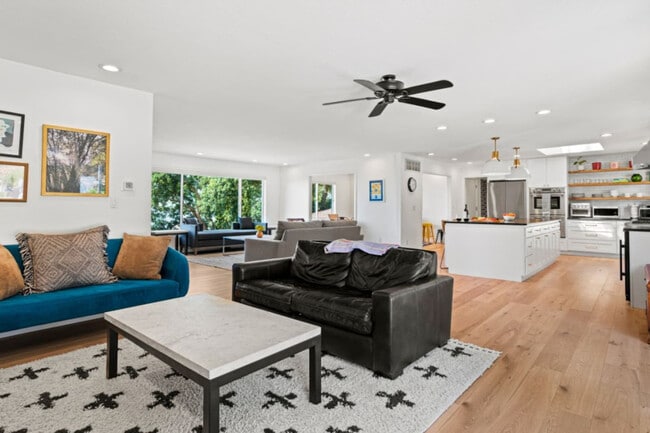 Building Photo - 6864 Eagle Ridge Rd Unit SI ID1538702P
