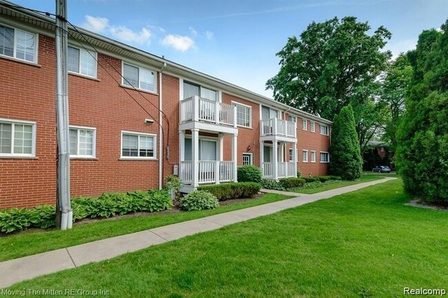 Photo - 487 N Eton St Unit B 6