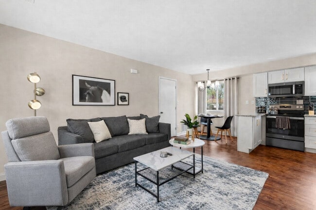 Building Photo - 18447 Sharon Ln Unit SI ID1032337P