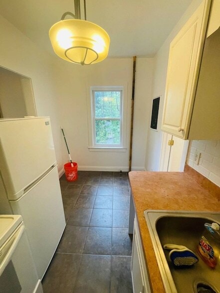 Photo - 420 Littleworth Ln