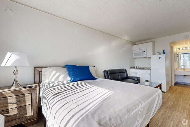 Studio, 1 BA - 250 Sq Ft - Siegel Suites 7th Street