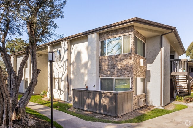 Brookside La Palma, CA | CorporateHousing