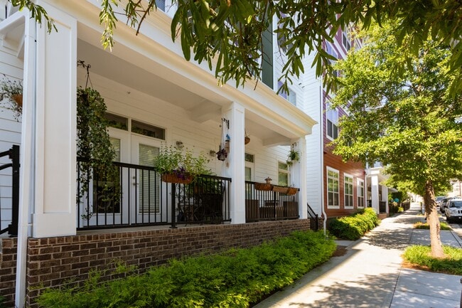 Photo - Ardmore & 28th