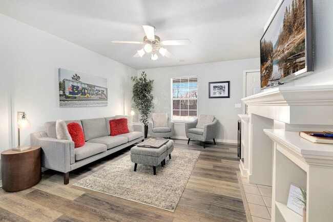 Building Photo - 1222 N Iron Horse Dr Unit ID1221925P