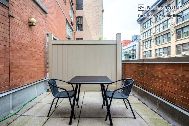 Photo - 120 W 21st St Unit FL11-ID678