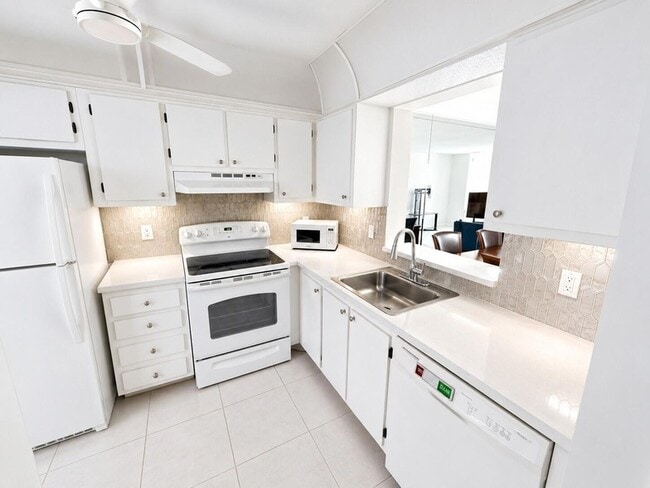 Photo - 14307 Bedford Dr Unit 3020