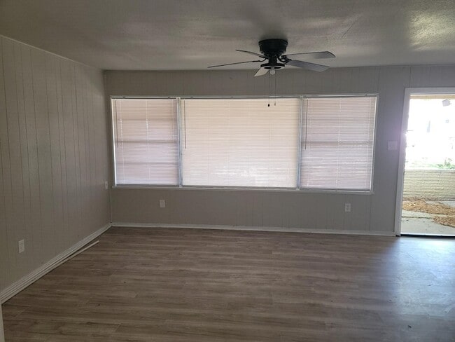 Photo - 5934 Ridgeway Dr