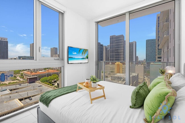 Building Photo - 227 NE 2nd St Unit ID1227562P