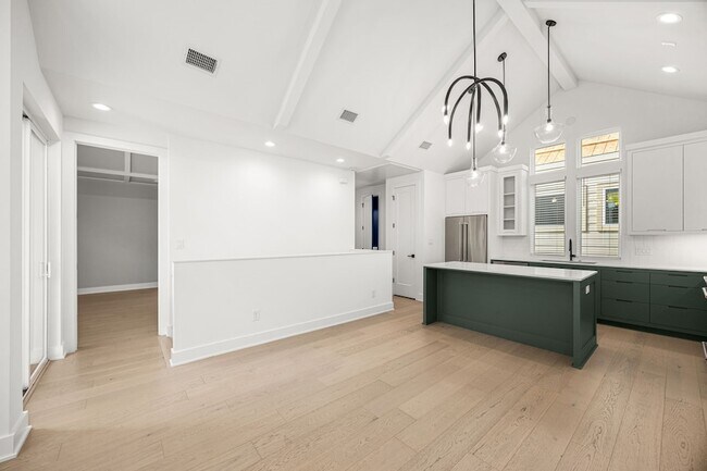 Photo - 1312 Heslep St