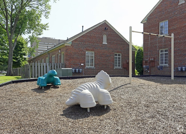 Photo - Uptown Square Apartments