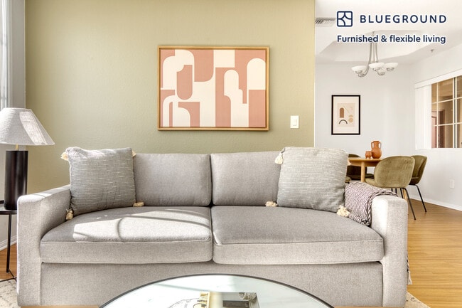 Photo - 114 N Doheny Dr Unit FL3-ID940