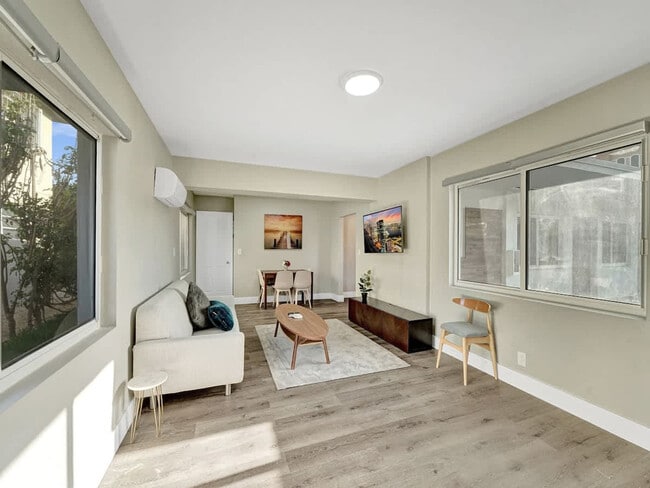 Photo - 3208 NE 9th St Unit SI ID1503952P