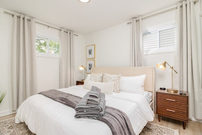 Photo - 1326 E Evelyn Ave Unit ID1032332P