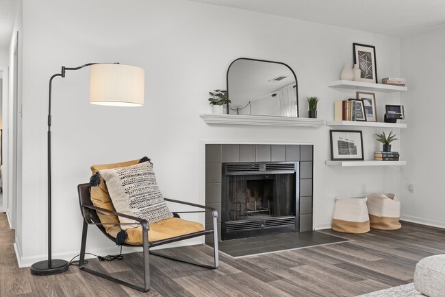 Photo - Eagle Ridge Apartments