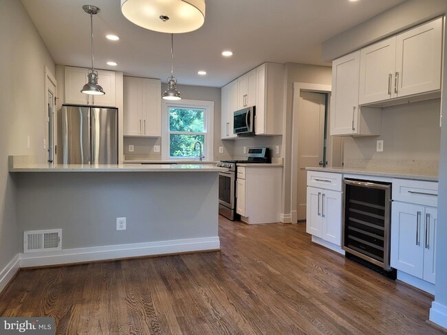 Photo - 103 Ashby St