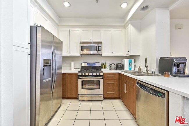 Photo - 360 W Ave 26 Unit 446