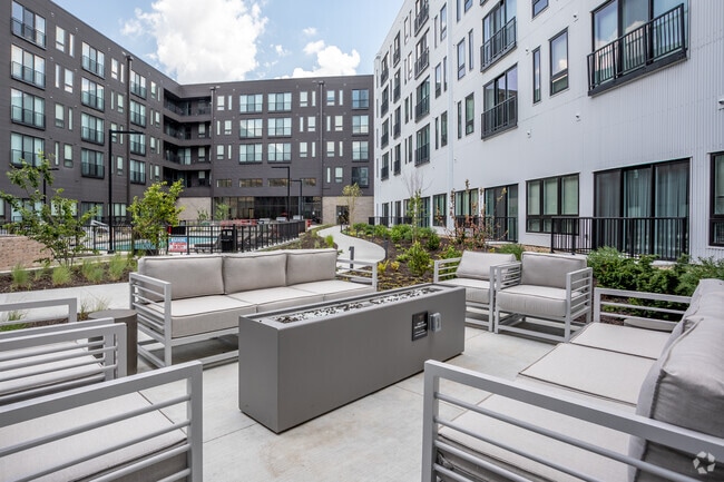 Courtyard & Pool - The Yards