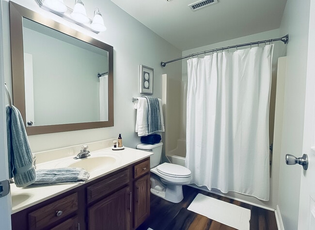 Photo - Townes at Prior