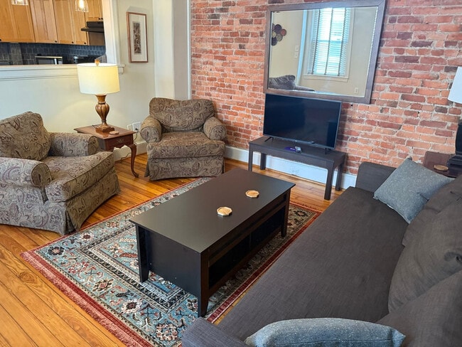 Building Photo - 39 Thomas Ave Unit ID1322486P