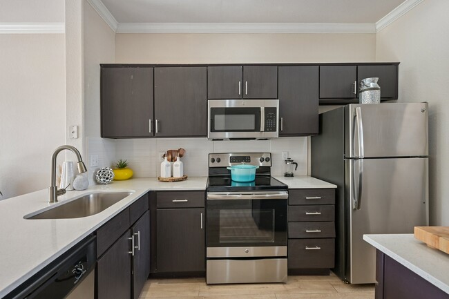 The Highland Apartments in Phoenix, Arizona - The Highland