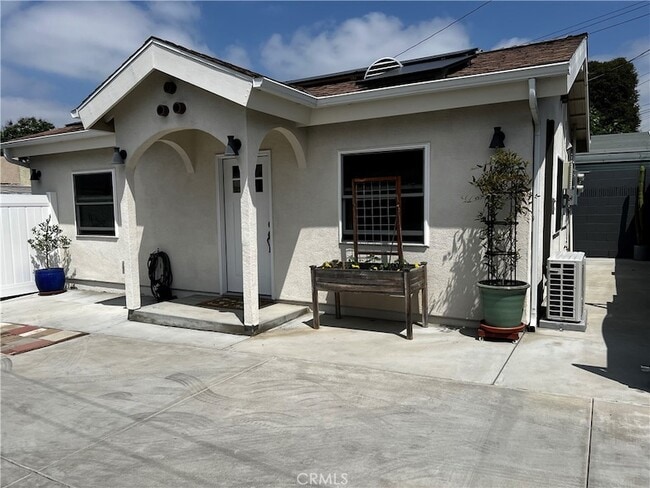 Building Photo - 8146 Washington Ave