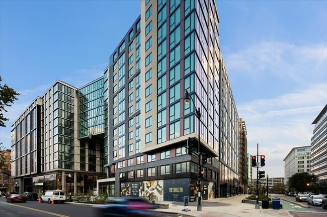 Photo - 1051 First Street Northeast-SI ID1040183P Unit SI ID1040183P