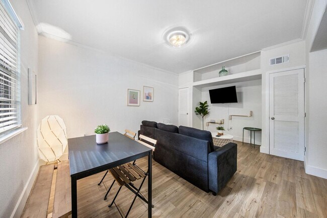 Photo - 237 38th St Unit SI ID1632656P
