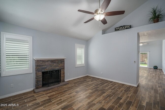 Photo - 6820 S Roosevelt St