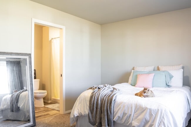 Photo - Riverbend Townhomes