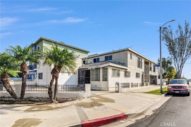 Building Photo - 20526 S Western Ave