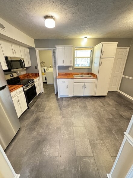 Photo - 908 Smith St