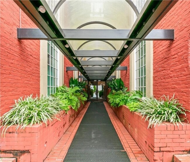 Photo - 2840 Peachtree Rd NW Unit 312