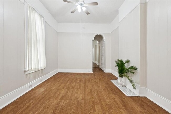 Photo - 2312 Marengo St