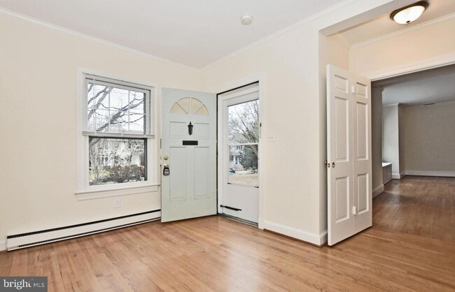 Photo - 4509 Ellicott St NW