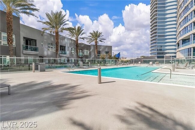Photo - 4525 Dean Martin Dr
