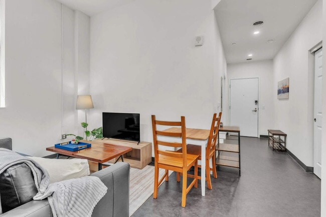 Photo - 800 Penn Ave Unit ID1382975P