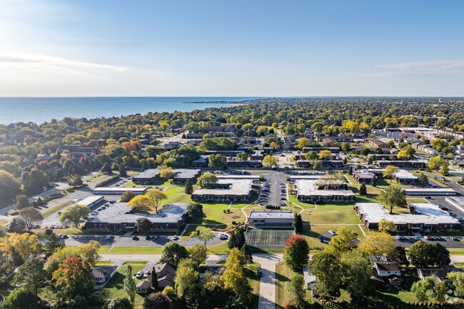 Aerial Context - The Concord Apartments