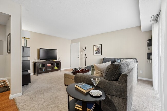 Photo - The Palms Apartments